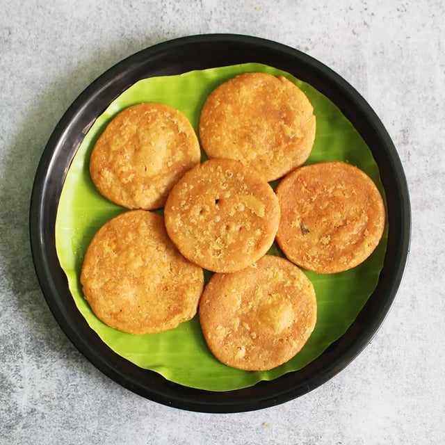 SriVaraha Foods Thattai Murukku Snacks தட்டை 