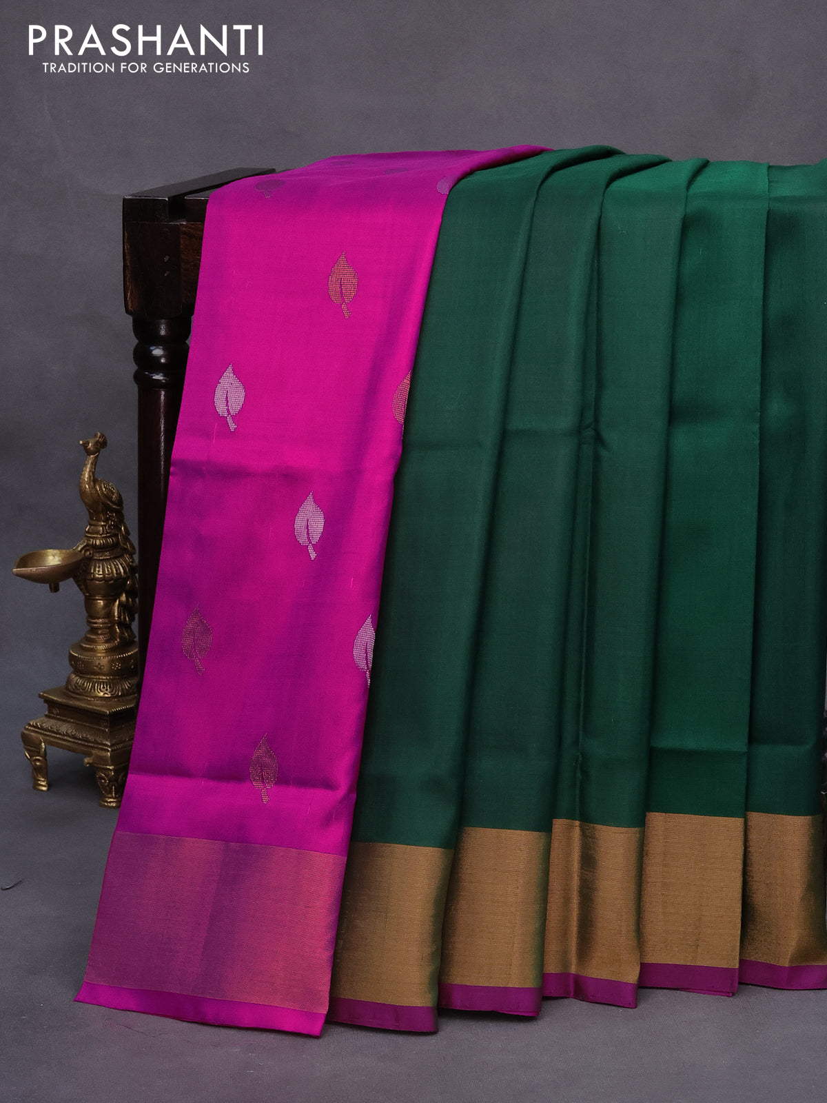 Pure uppada partly silk saree dark green and pink with plain body and zari woven border