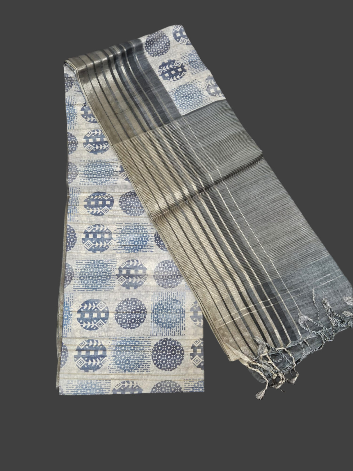 Chappa Silk - Light grey with dark grey