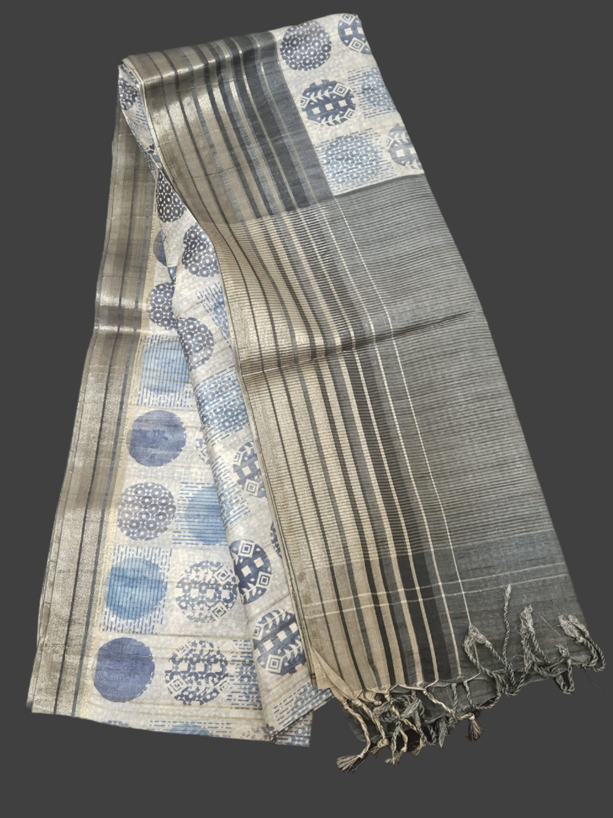 Chappa Silk - Light grey with dark grey